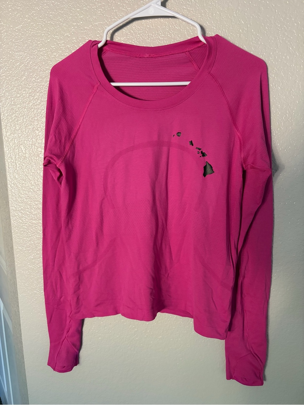 Lululemon Swiftly Tech Long-Sleeve Shirt 2.0 *Race Length
Magenta Purple